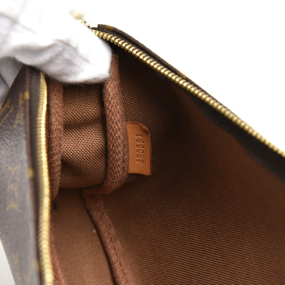 pochette accessoires monogram canvas bag