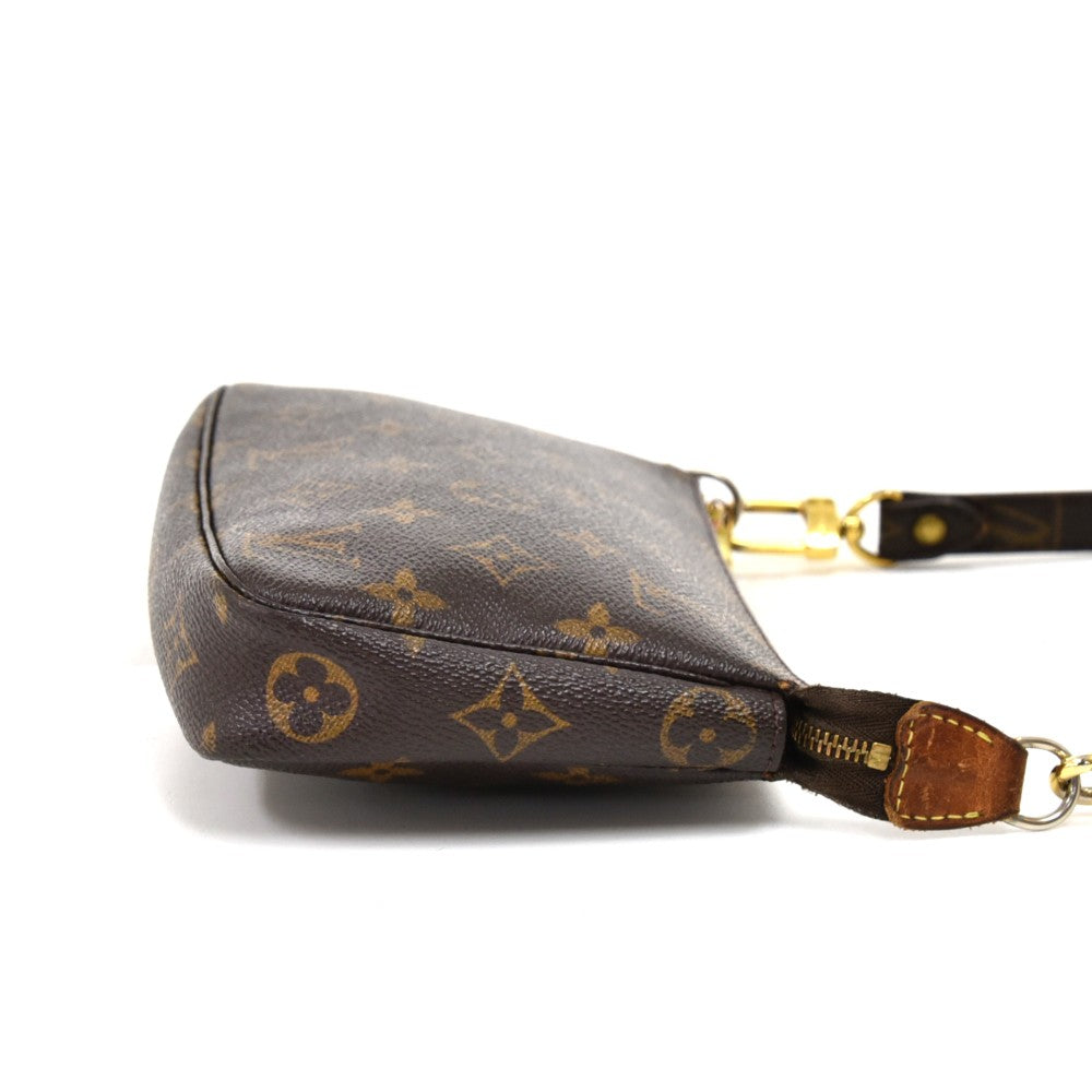 pochette accessoires monogram canvas bag