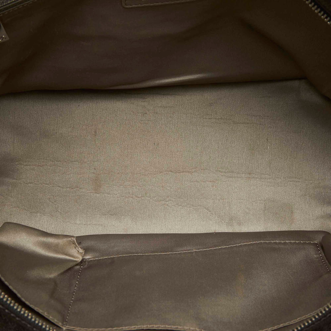 pocket in the city caviar leather flap bag