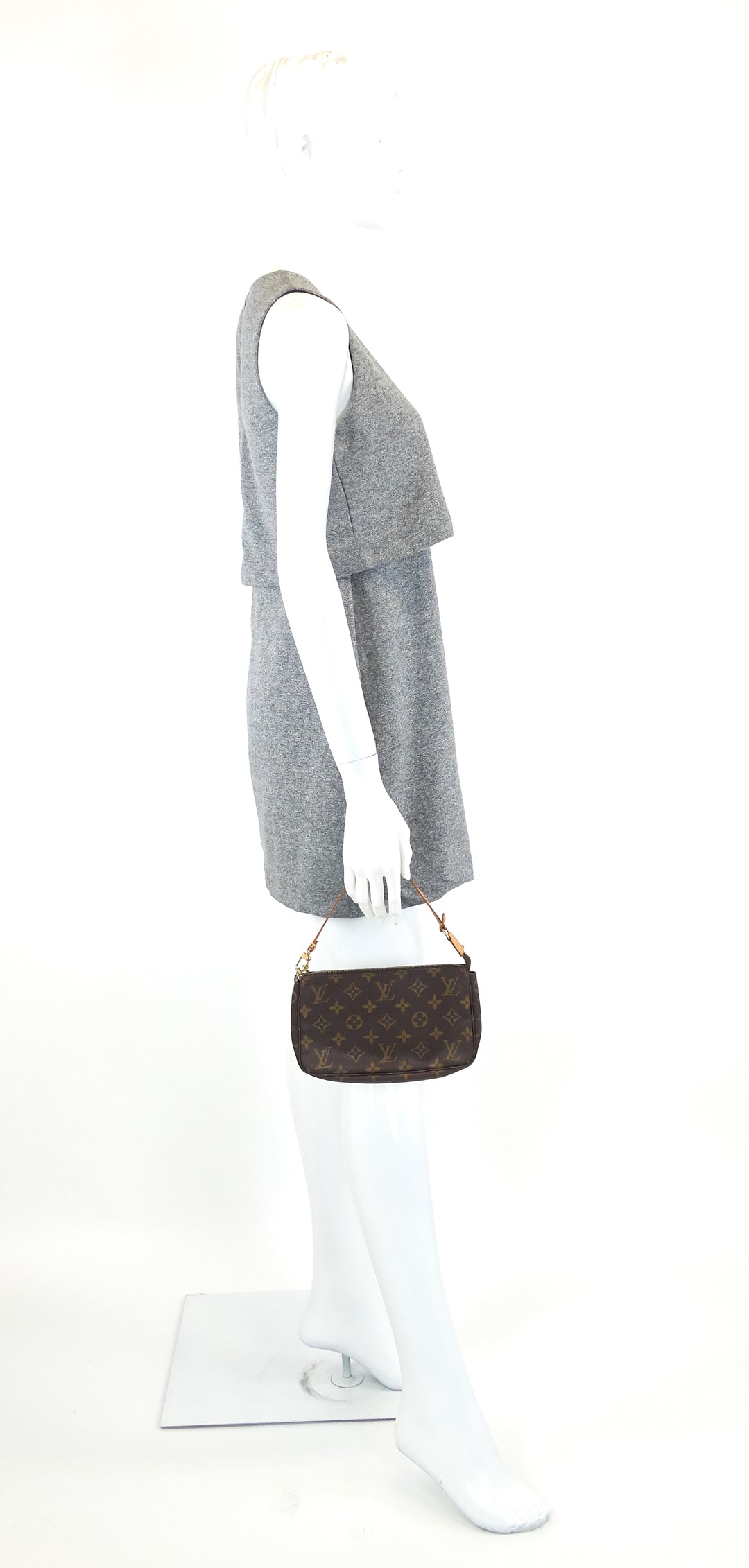 pochette accessoires monogram canvas bag