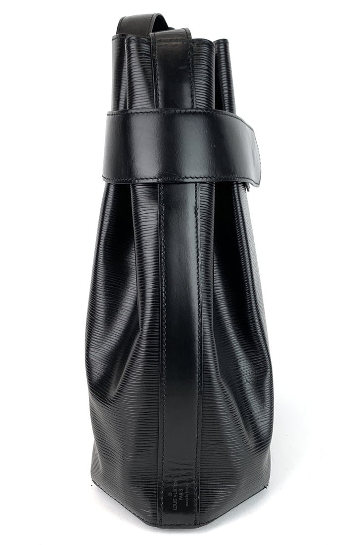 sac d'epaule gm black epi leather bag