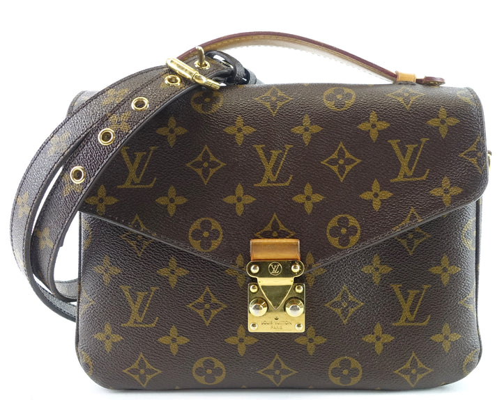 pochette metis monogram canvas shoulder bag