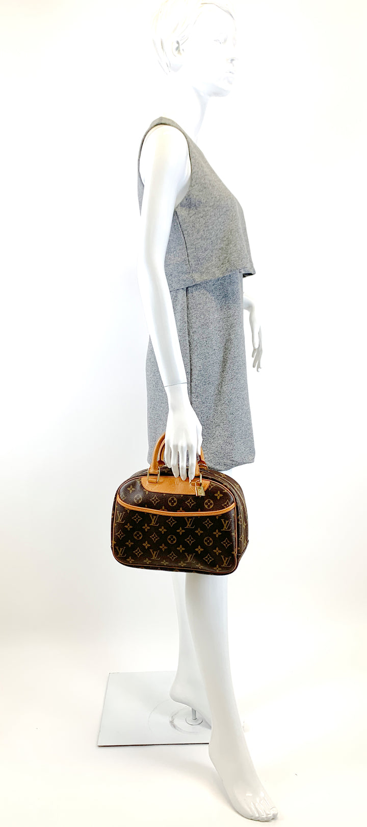 deauville monogram canvas handbag