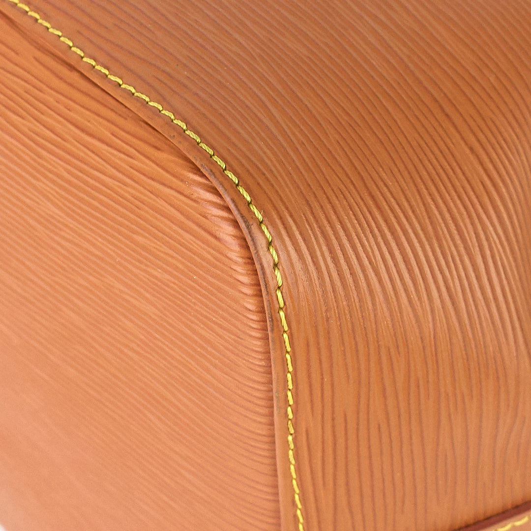 petit noé cipango gold epi leather bag