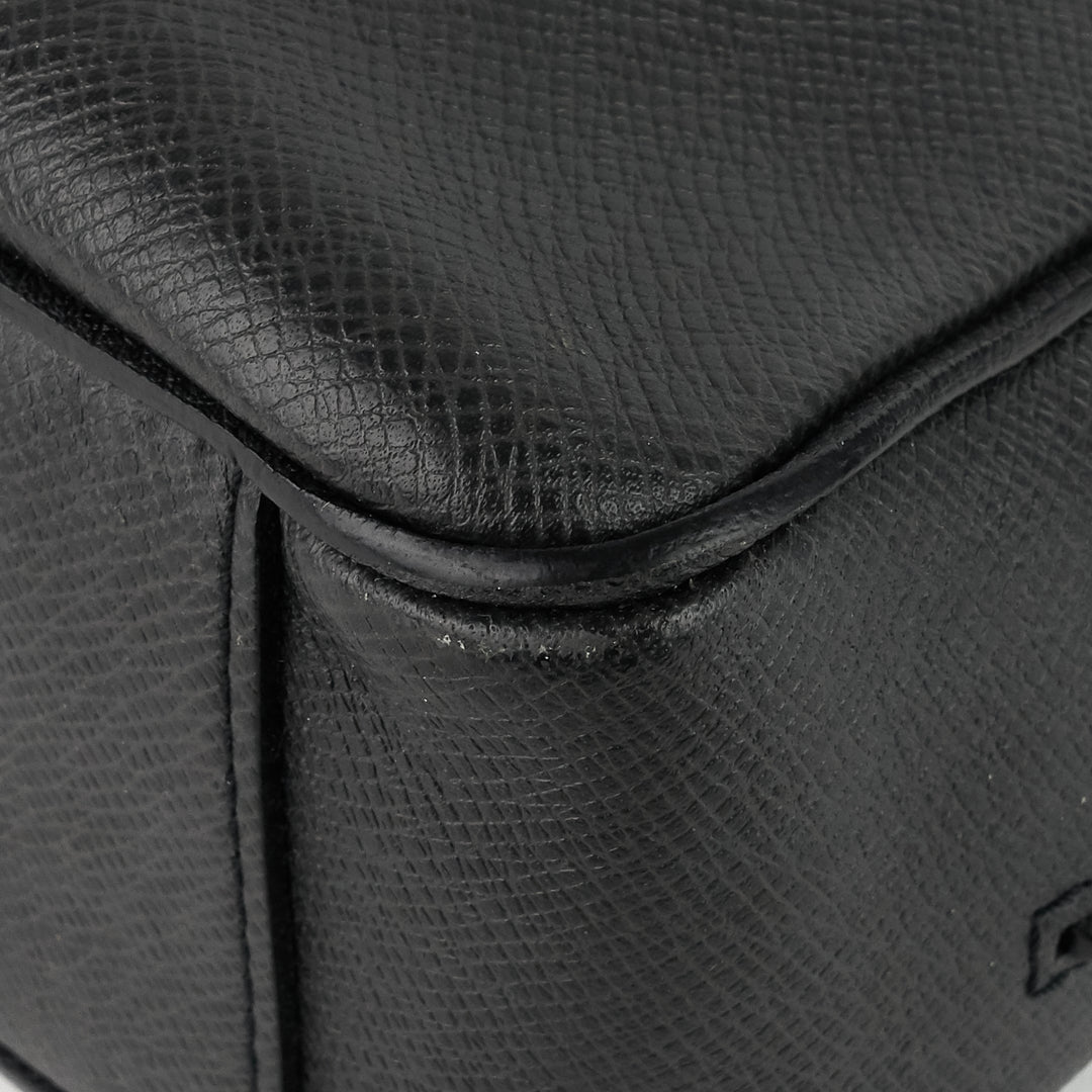 roman mm taiga leather messenger bag
