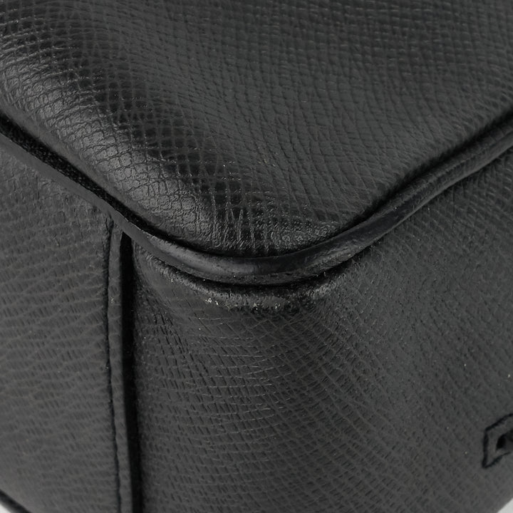 roman mm taiga leather messenger bag