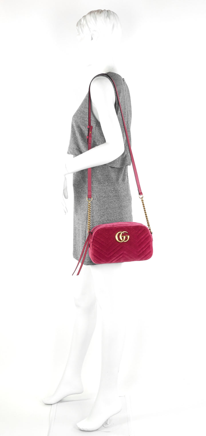 marmont 2.0 fuchsia velvet shoulder bag