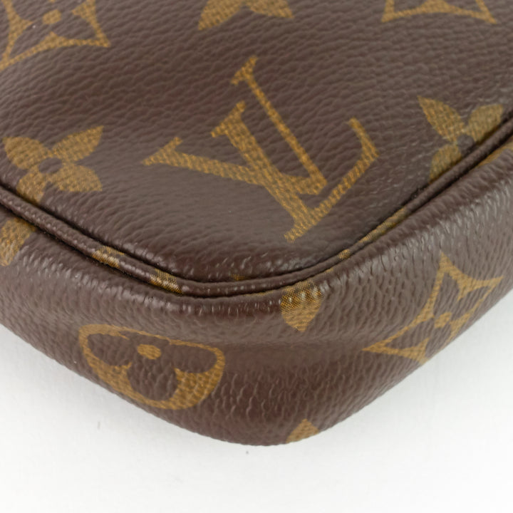 pochette accessoires monogram canvas bag