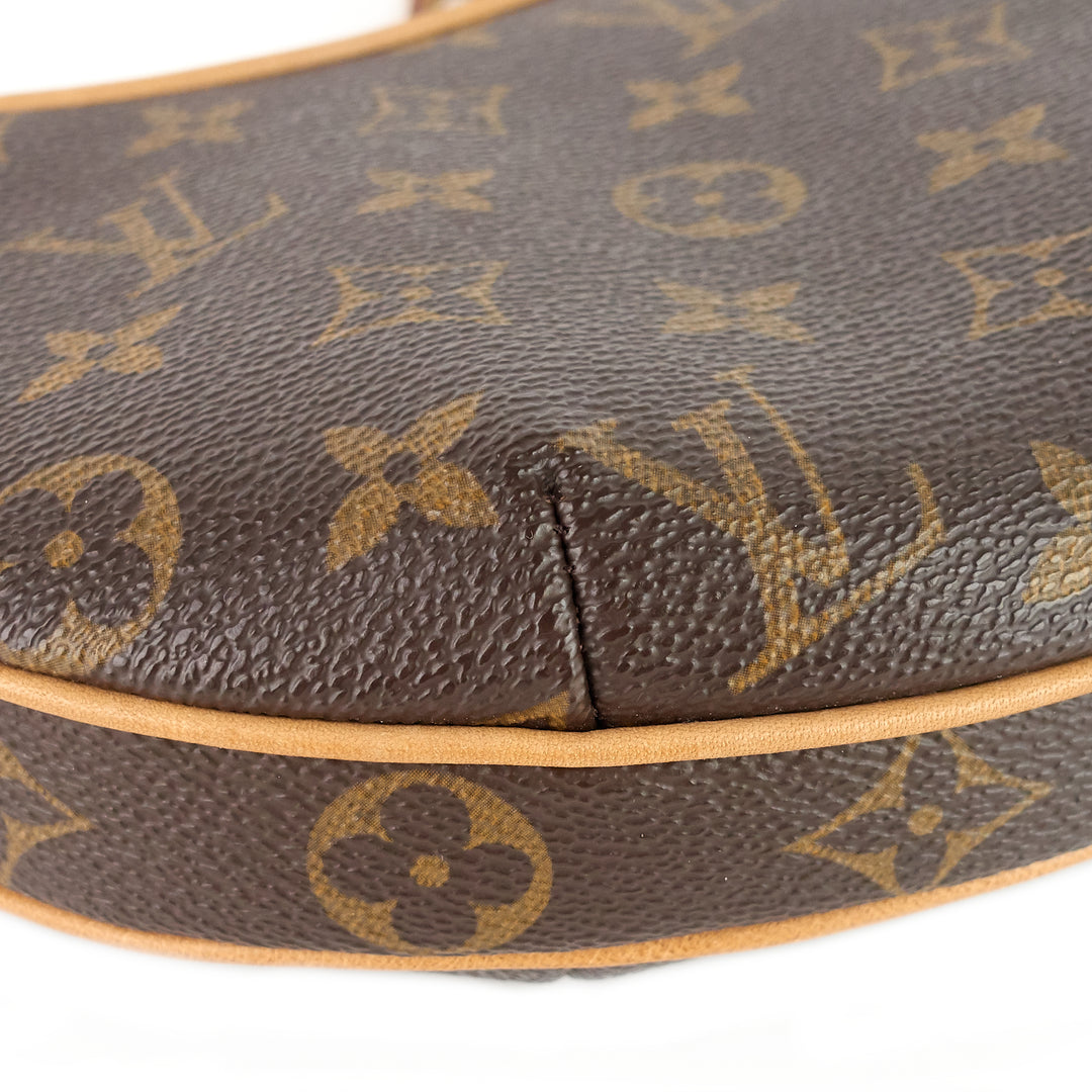 croissant pm monogram canvas bag