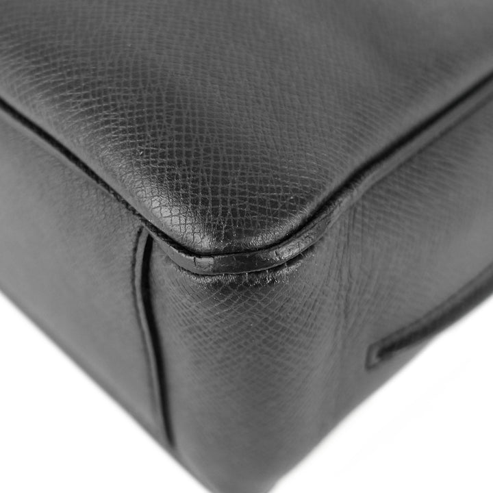 roman mm taiga leather messenger bag
