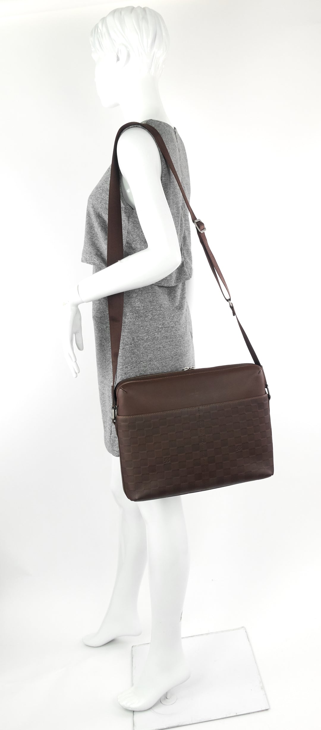 calypso mm damier infini leather bag