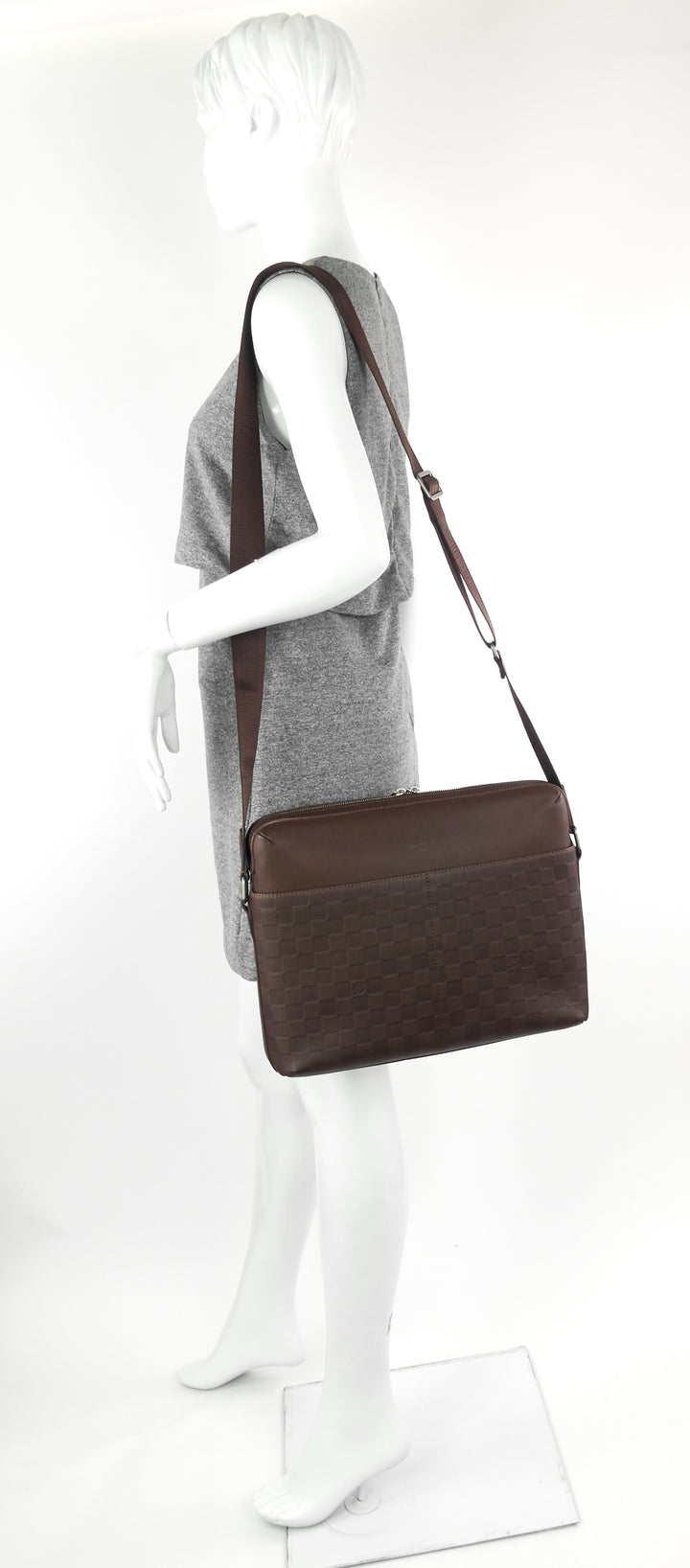 calypso mm damier infini leather bag