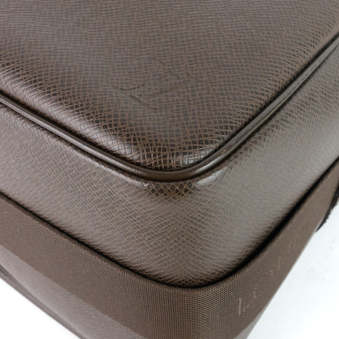 reporter pm taiga leather bag