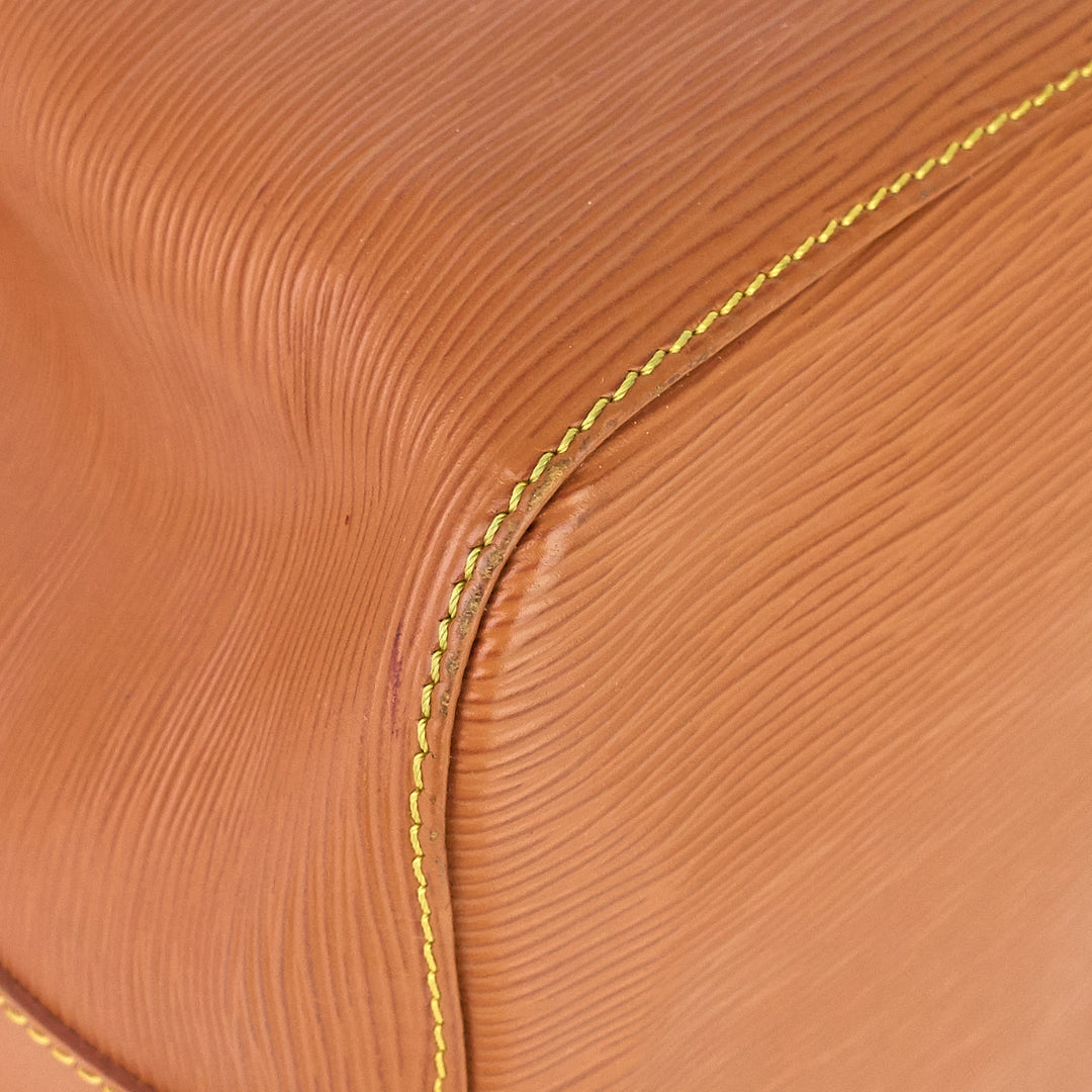 petit noé cipango gold epi leather bag