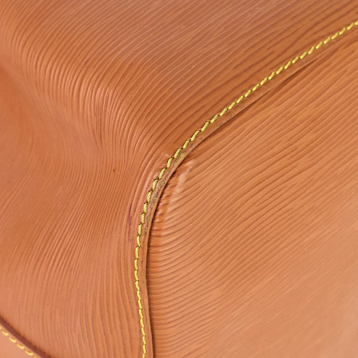 petit noé cipango gold epi leather bag