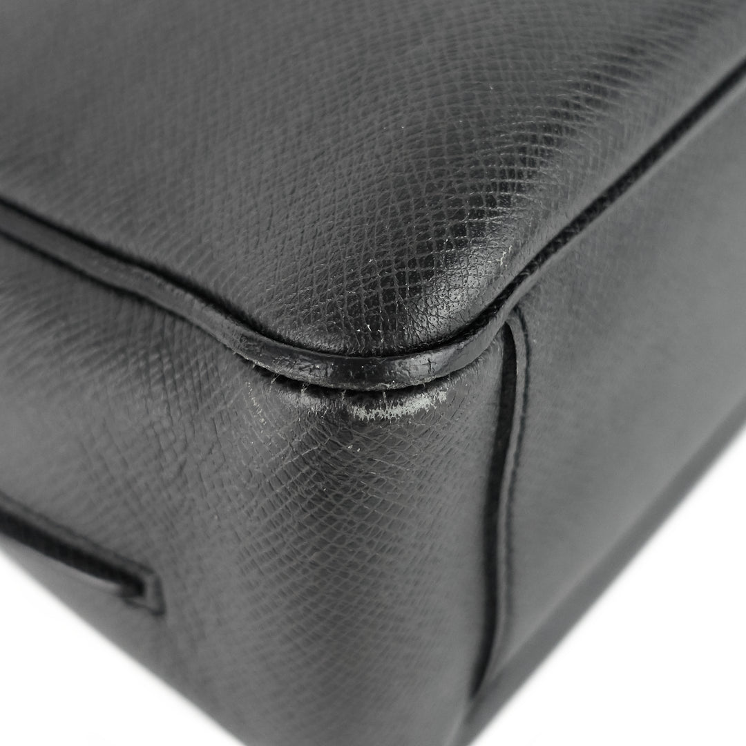 roman mm taiga leather messenger bag
