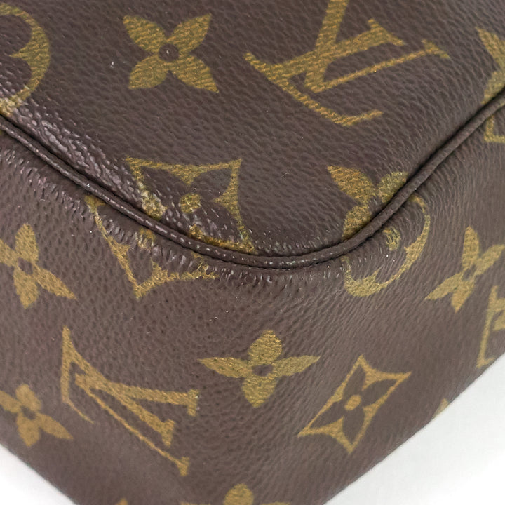 trousse toilette 28 monogram canvas bag