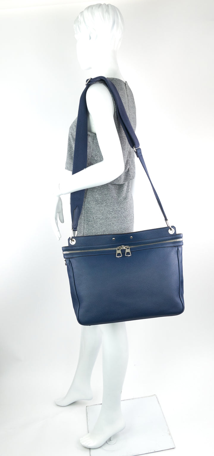 armand taurillon leather messenger bag