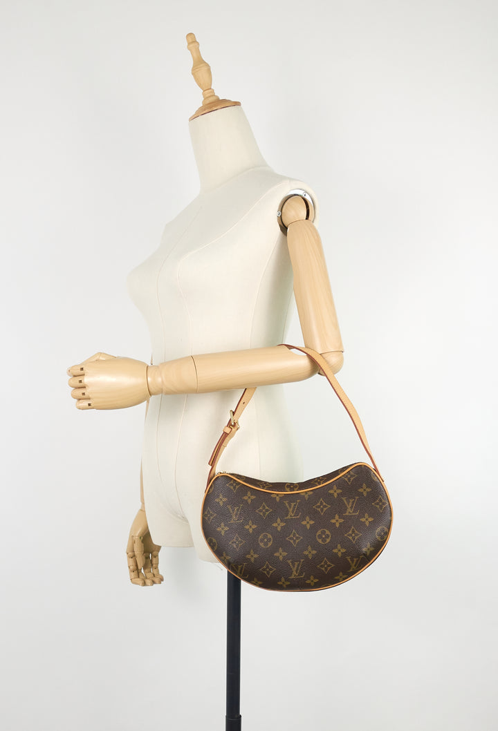 croissant pm monogram canvas bag