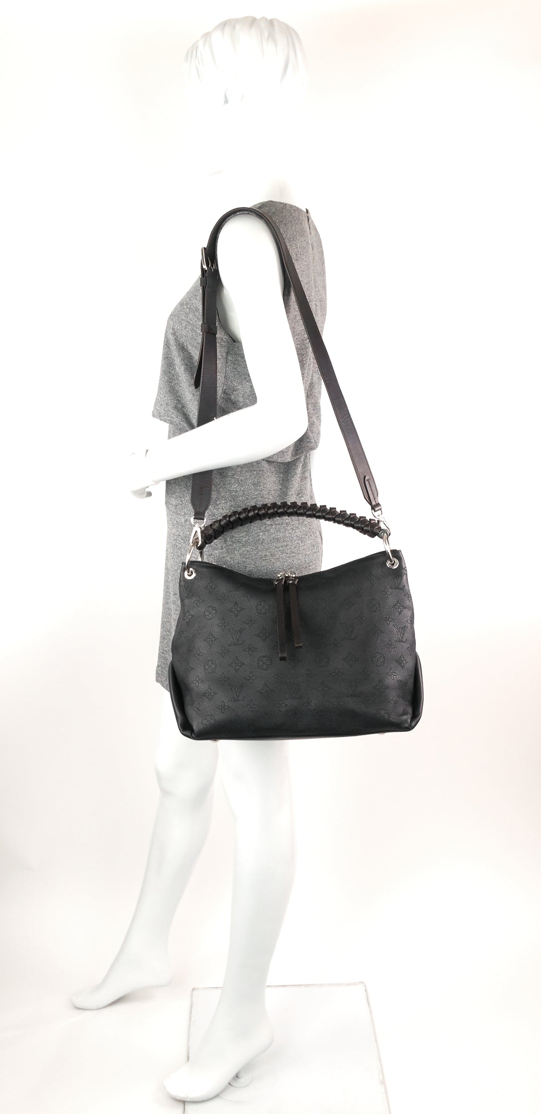 beaubourg mm mahina leather hobo bag