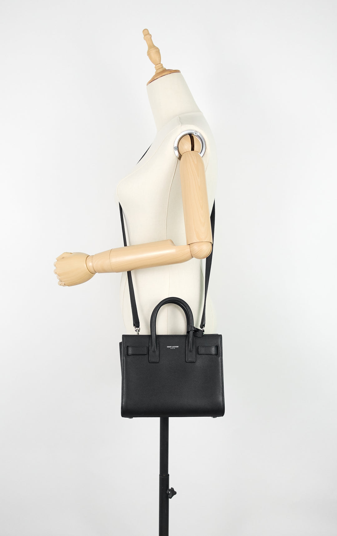 sac de jour nano calfskin leather bag