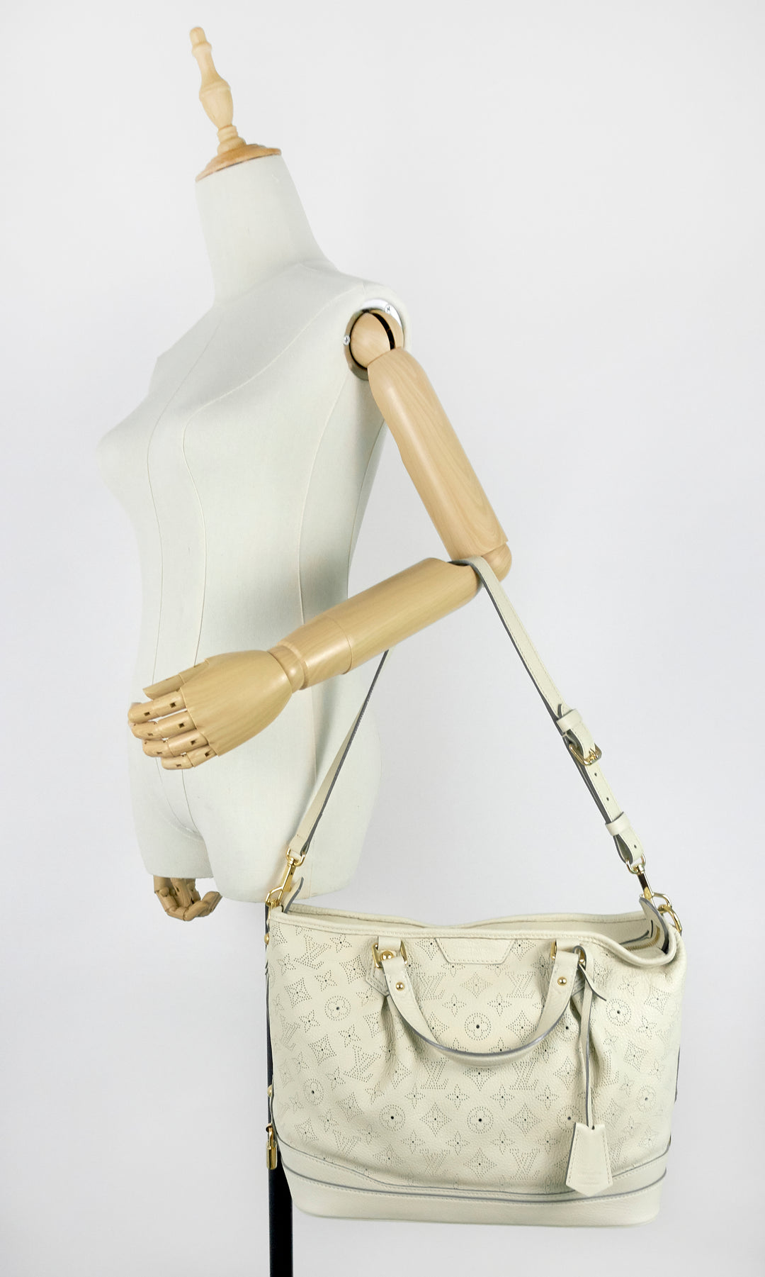 stellar pm monogram mahina leather bag