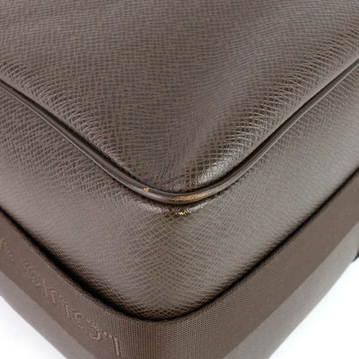 reporter pm taiga leather bag