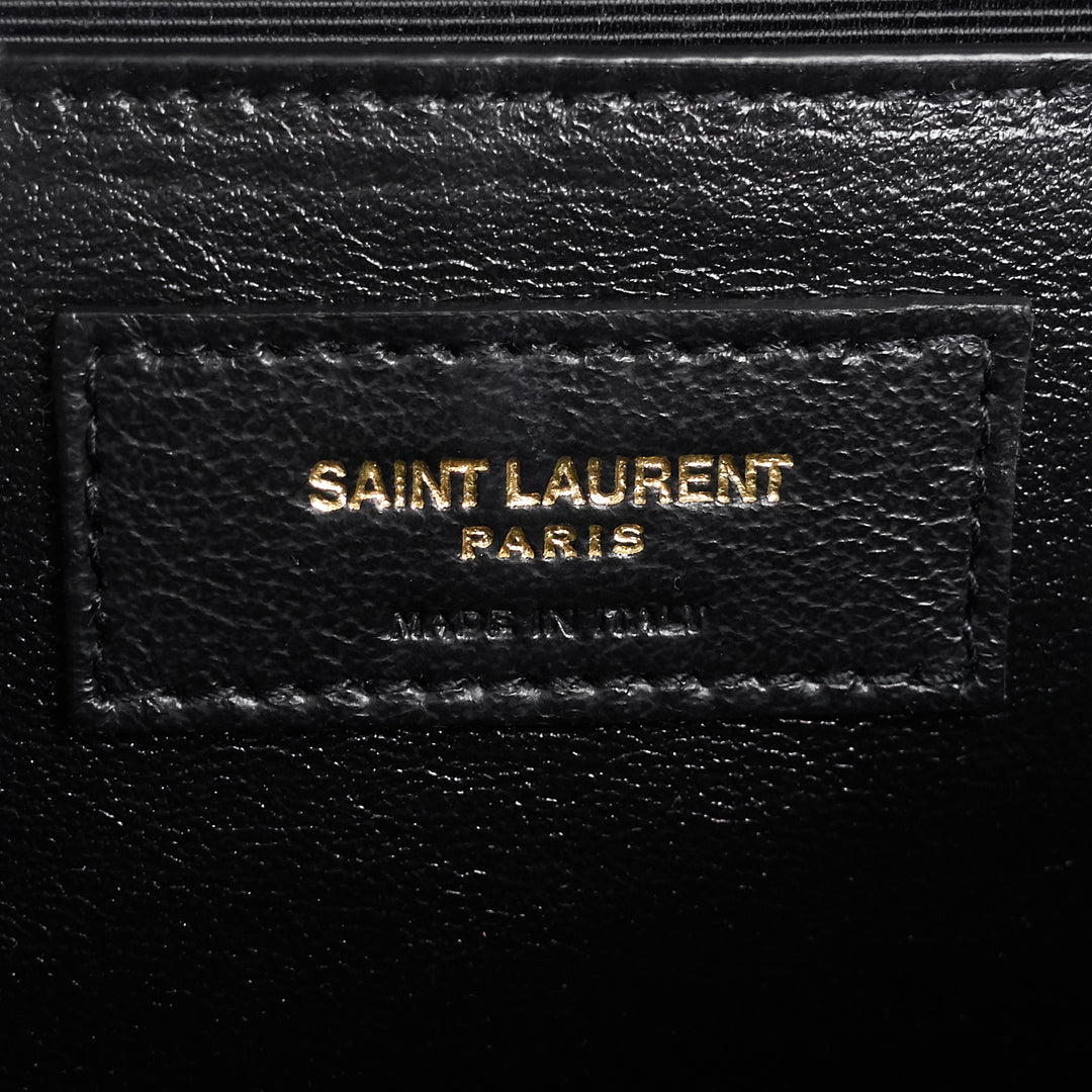 envelope grain de poudre matelassé medium calfskin leather bag