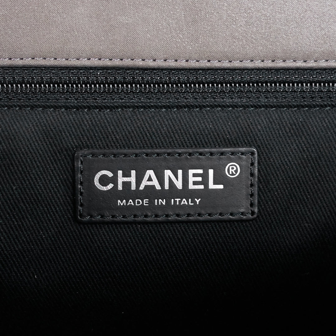 leather xl classic flap shoulder bag