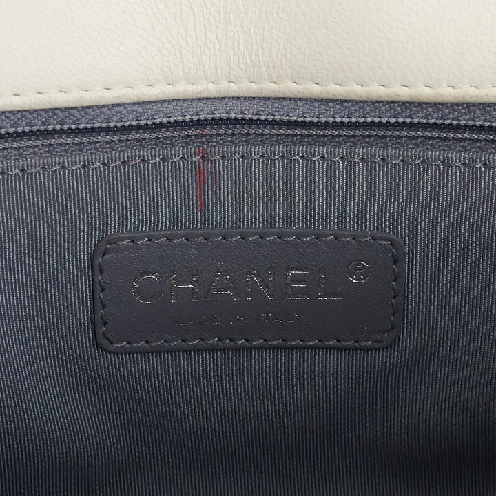 stingray old medium leather boy flap bag