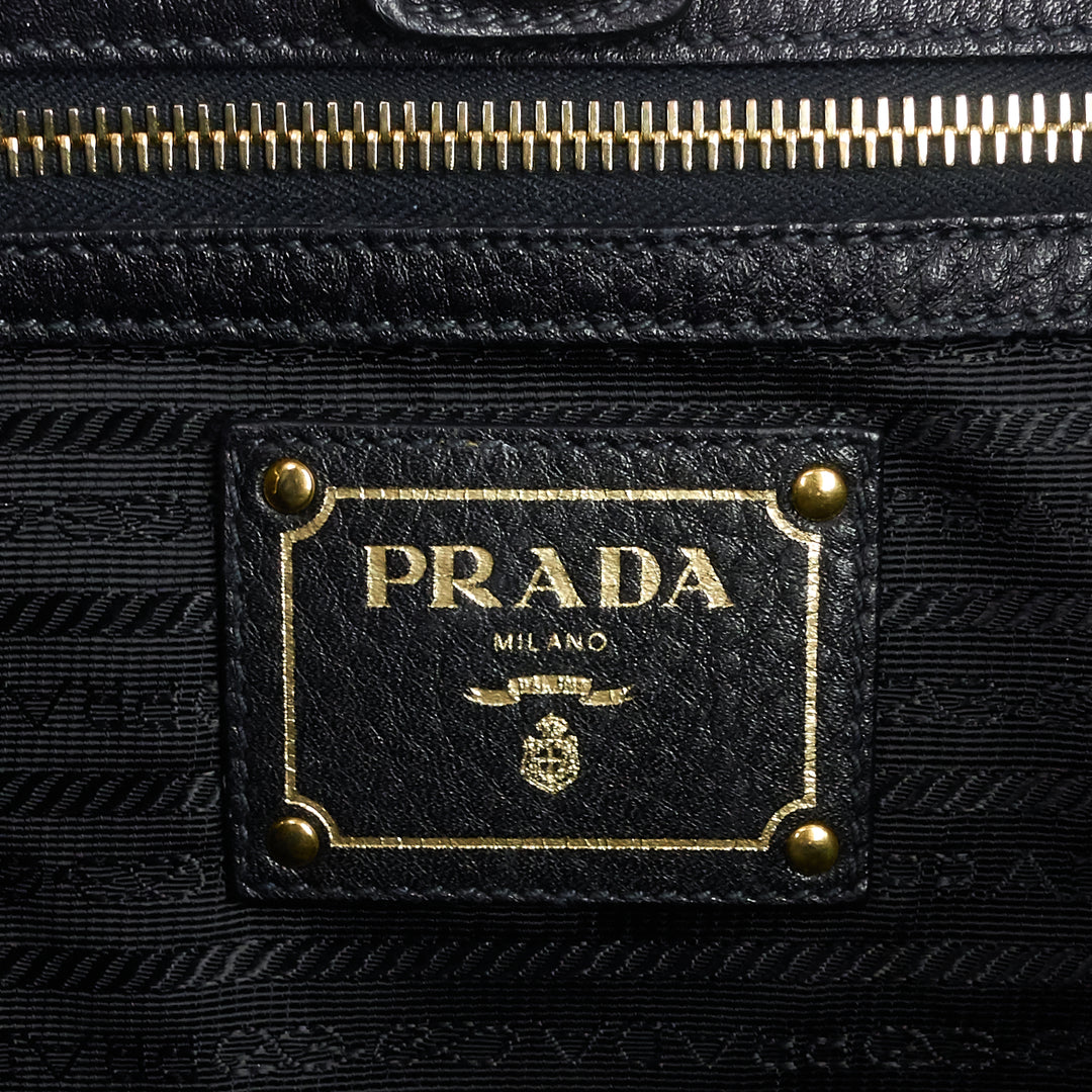 vitello daino leather zip side pocket bag