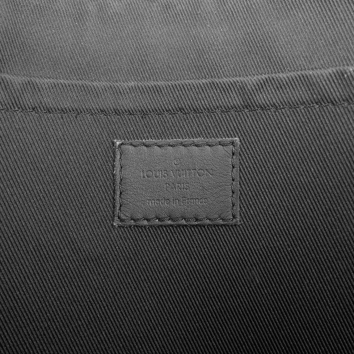 discovery pochette gm damier infini leather bag