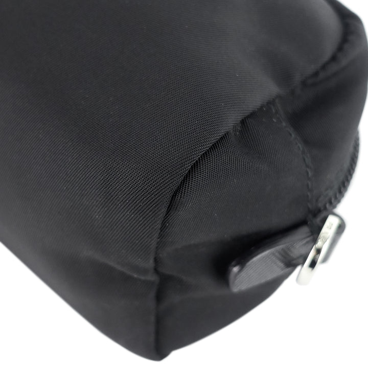 tessuto nylon pouch with wristlet