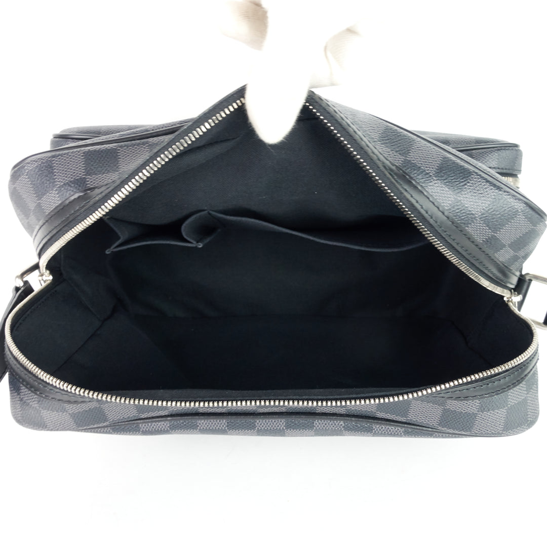 leoh damier graphite canvas messenger bag