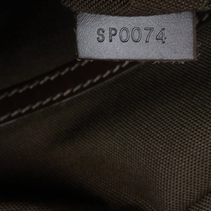 reporter pm taiga leather bag
