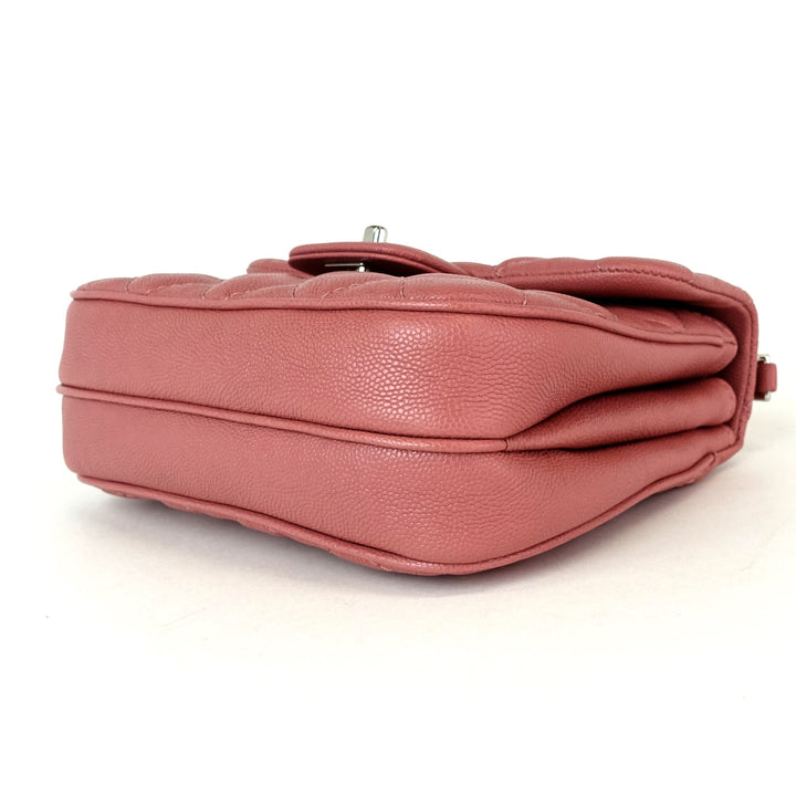 chanel quilted caviar leather flap crossbody bag