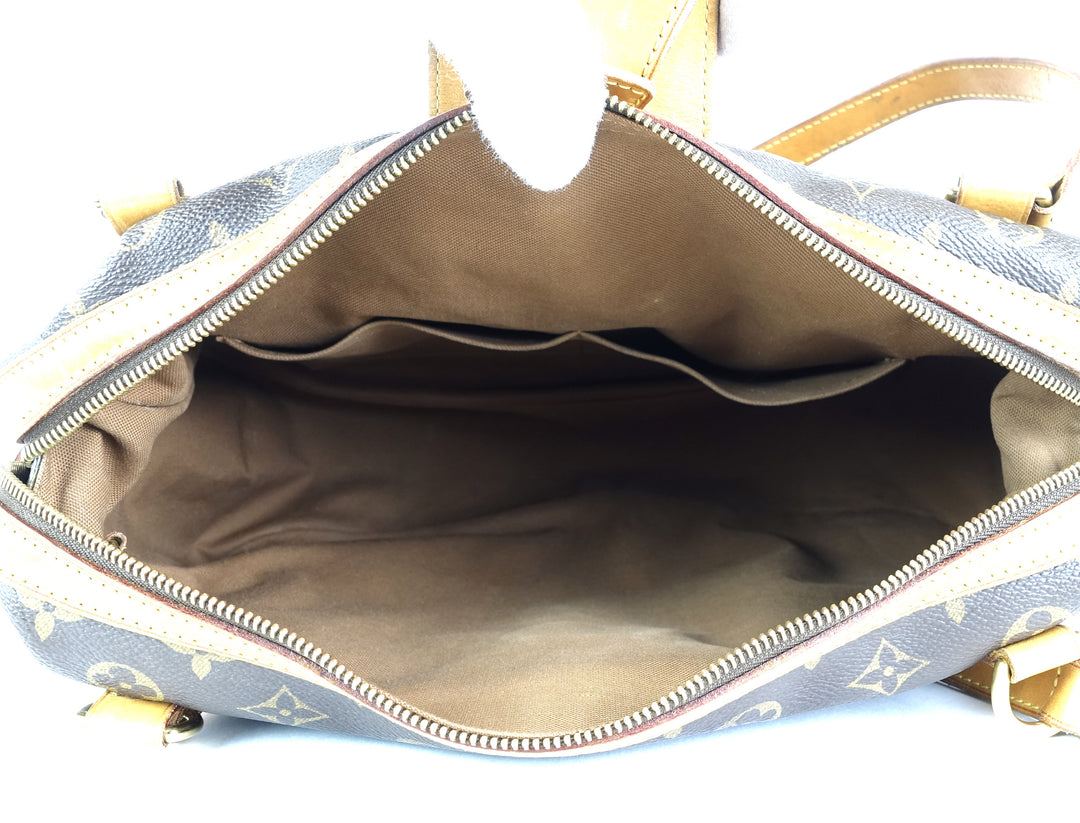stresa pm monogram canvas shoulder bag