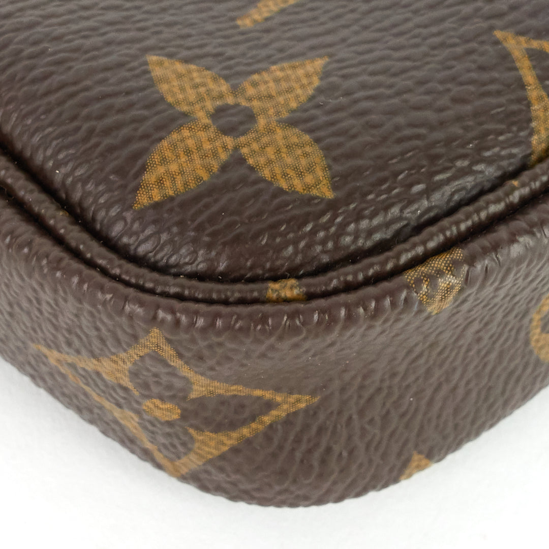 pochette accessoires mini monogram canvas bag