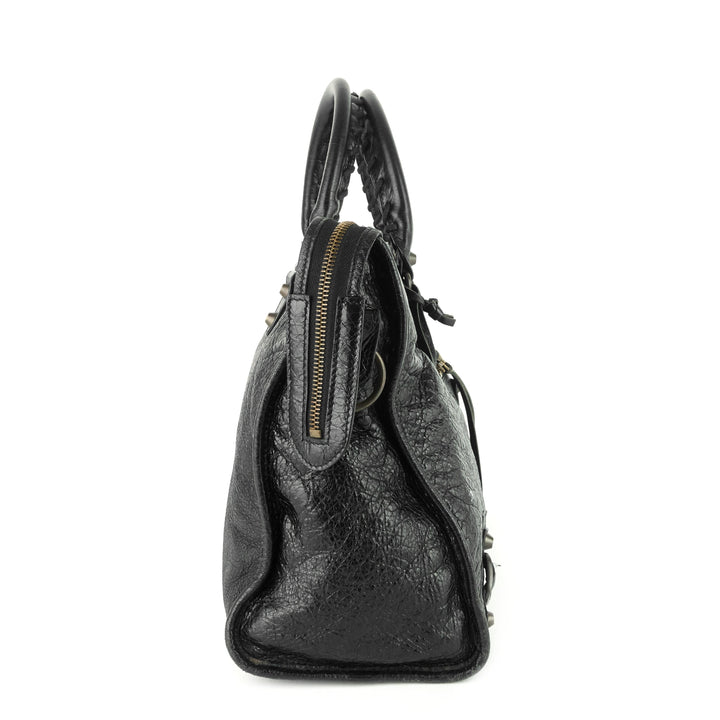 city classic studs medium lambskin leather bag