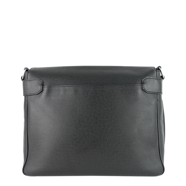 roman mm taiga leather messenger bag