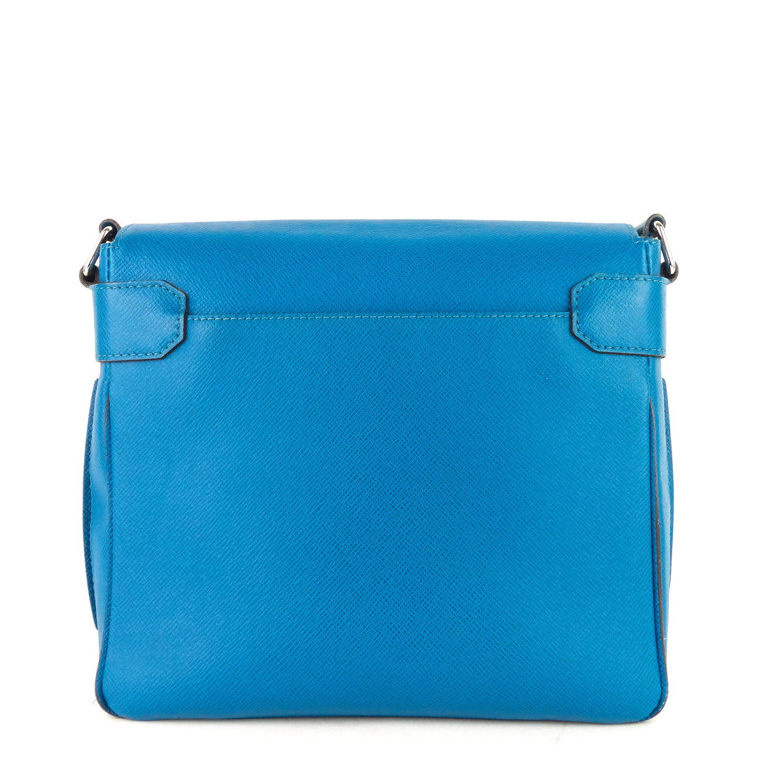 roman pm taiga leather messenger bag