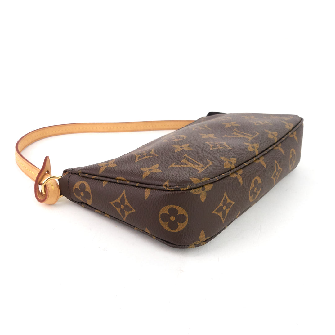 pochette accessoires nm monogram canvas bag