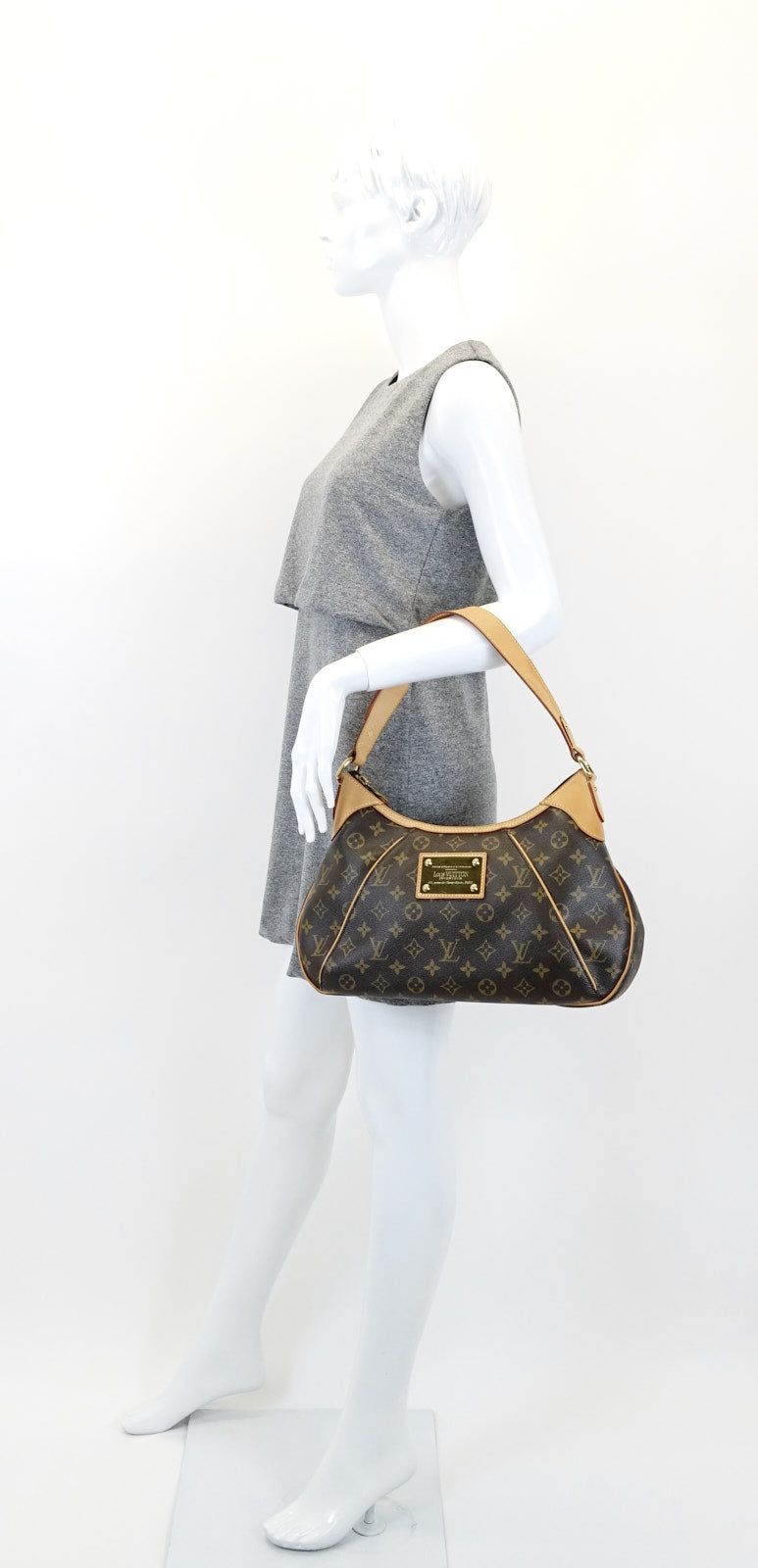 thames gm monogram canvas hobo bag