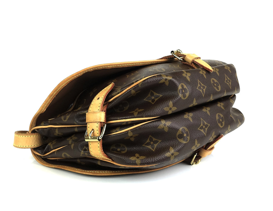 saumur 25 monogram canvas shoulder bag