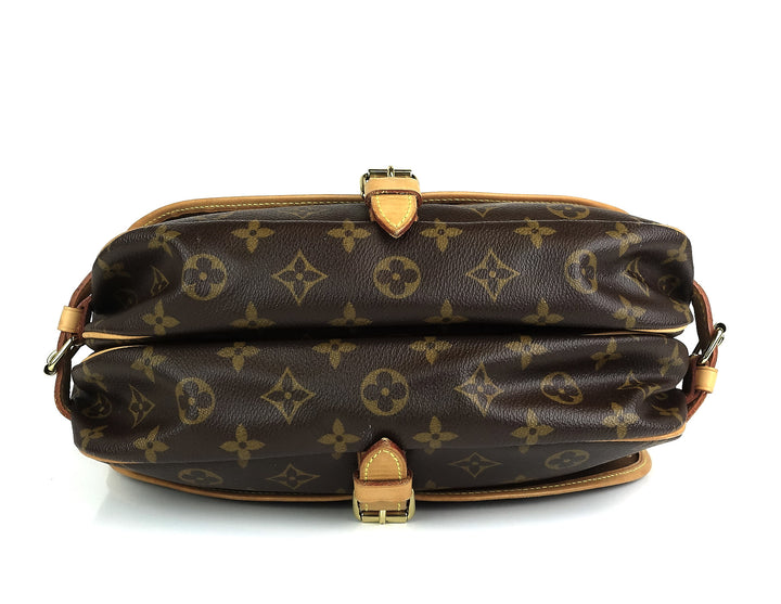 saumur 25 monogram canvas shoulder bag