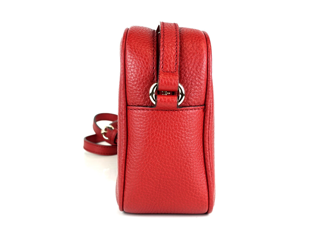 soho disco grained leather small crossbody bag