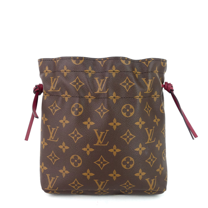 noé monogram canvas pouch