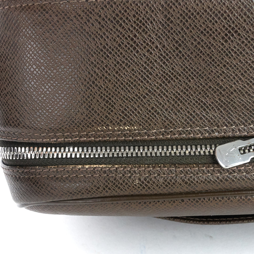 reporter pm taiga leather bag
