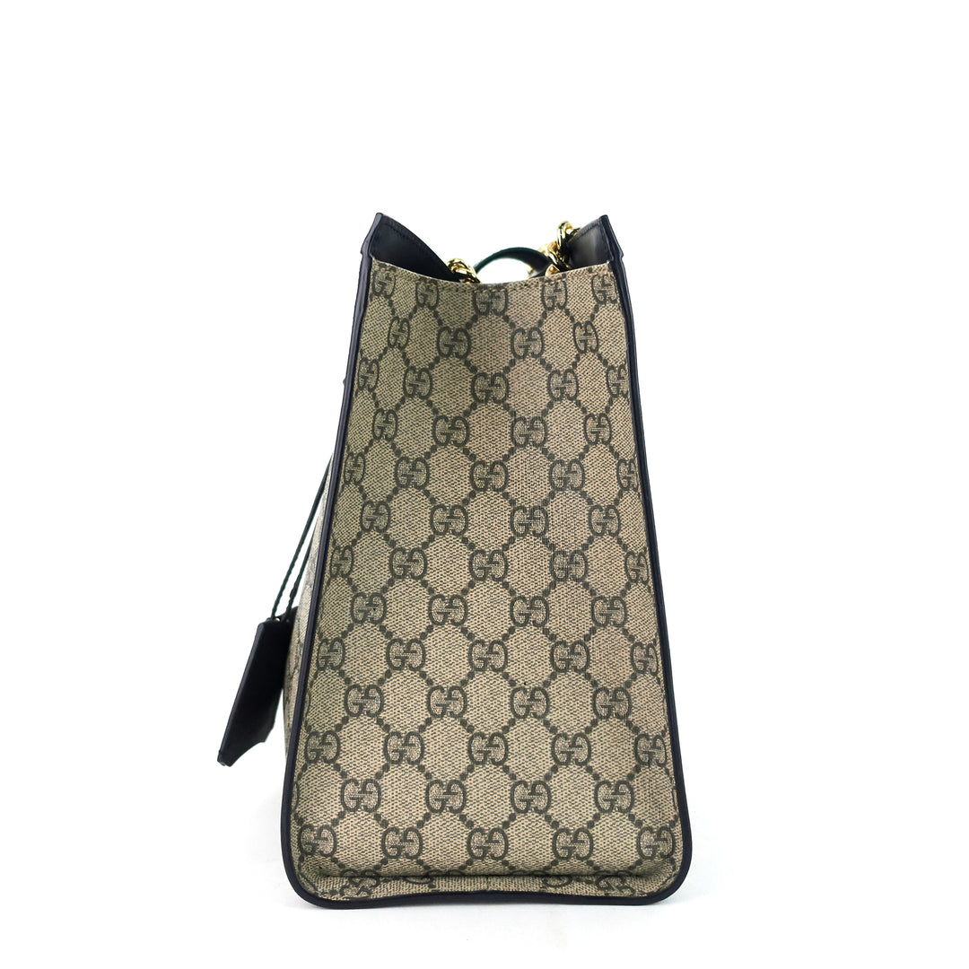 medium supreme gg canvas padlock shoulder bag