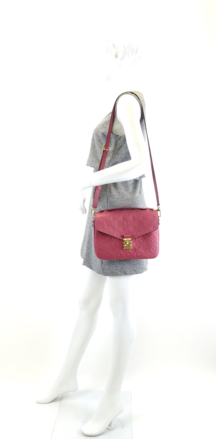 pochette metis monogram canvas bag